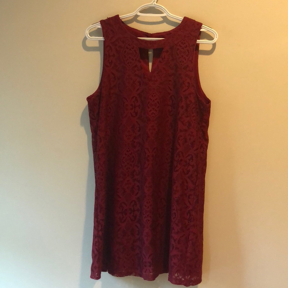 Miami burgundy lace dress